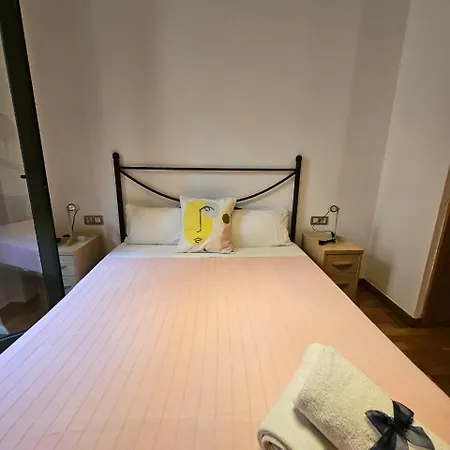 Ramblas Flat 3bedroom And Pool Min 32 Days