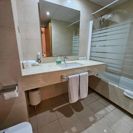 Ramblas Flat 3bedroom And Pool Min 32 Days