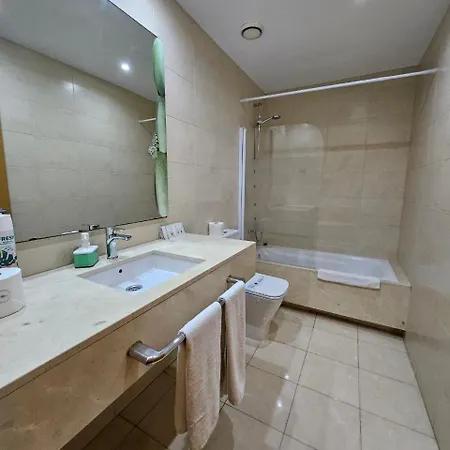Ramblas Flat 3bedroom And Pool Min 32 Days * Barcelona