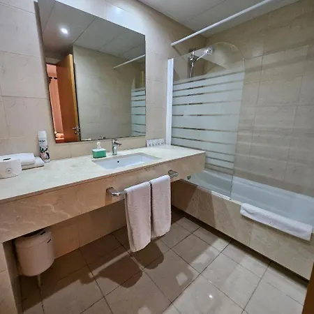Ramblas Flat 3bedroom And Pool Min 32 Days Appartement